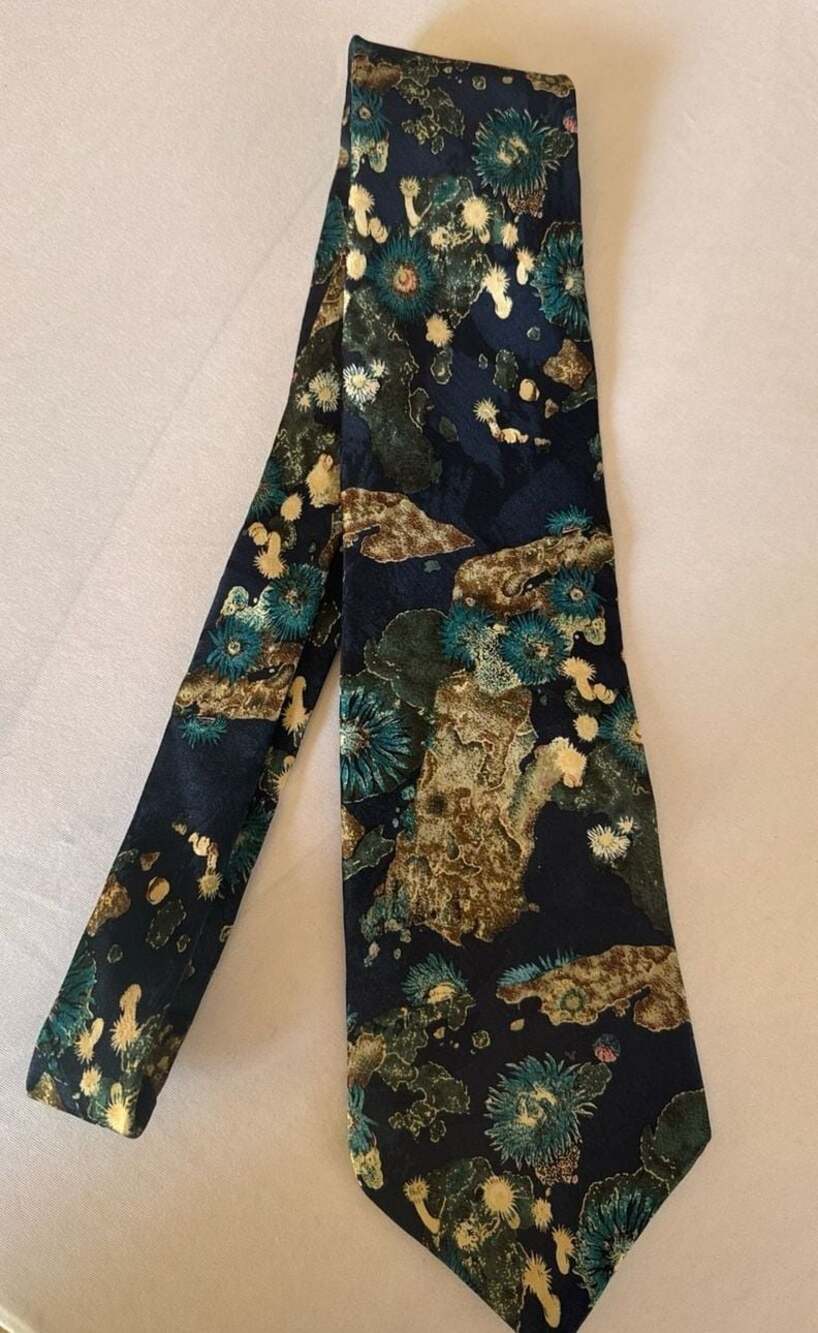 Je Suis Vintage Abstract Floral 100% Silk Necktie Blue Green Gold Made in USA